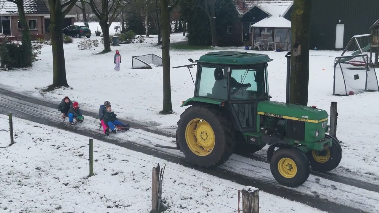 Sneeuwpret in de Dijkhoek bij Borculo (03-01-2026)