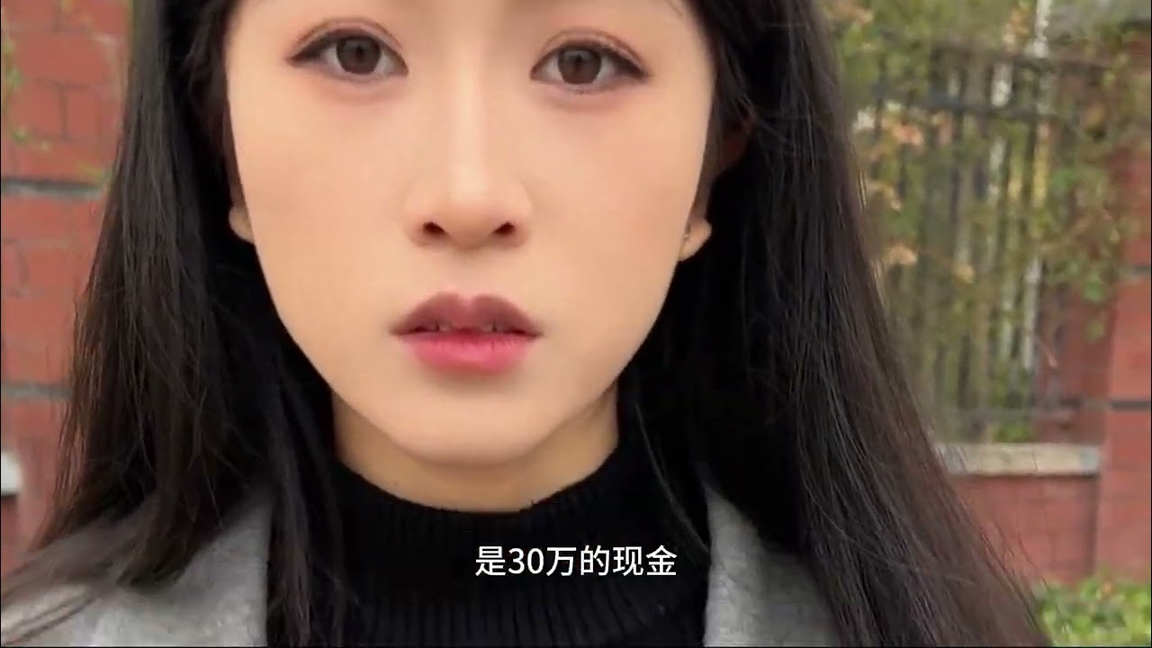 离婚六年还是放不下，偷偷回来看前妻，也不知道她现在过的怎么样，愿不愿意和我复合。#美女#日常#剧情#夫妻
