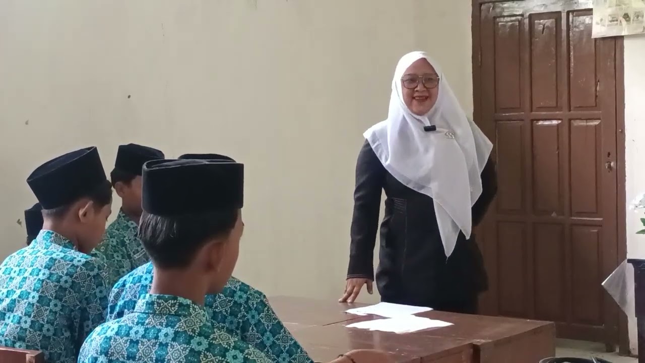 VIDEO UKIN PRAKTEK PEMBELAJARAN INFORMATIKA NO EDIT BAY KANTI WAHYUNINGSIH, S.Kom