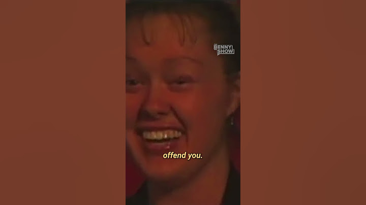 Comedian DESTROYS people who say "Happy Holidays" 😂