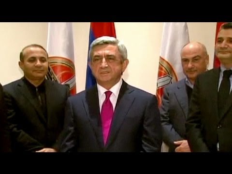 Cumhurbaşkanlığı koltuğu 5 sene daha Sarkisyan'ın