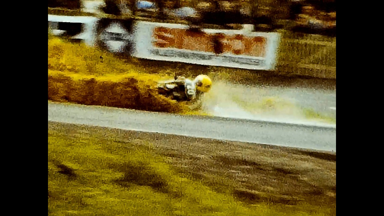 Sachsenring auf der alten Strecke 1977 250ccm Lizenz/ein Film von Jürgen Grodotzki