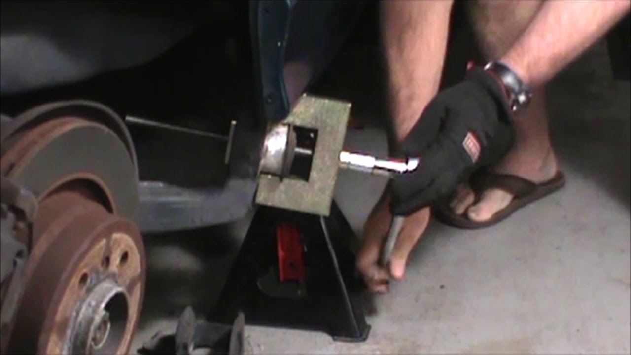 BMW E36 3 series rear trailing arm bushing (RTAB) replacement - YouTube
