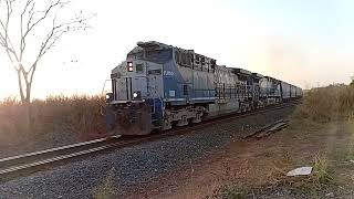 Trem carregado partindo de Valentim gentil 
