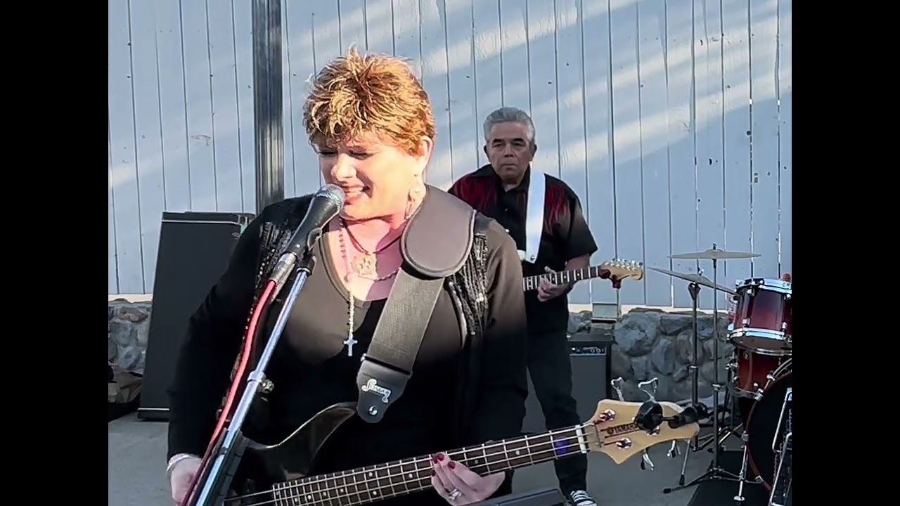 ▪️TOP SHELF VINTAGE • Featuring Melonnee Desireé & Jon Howell