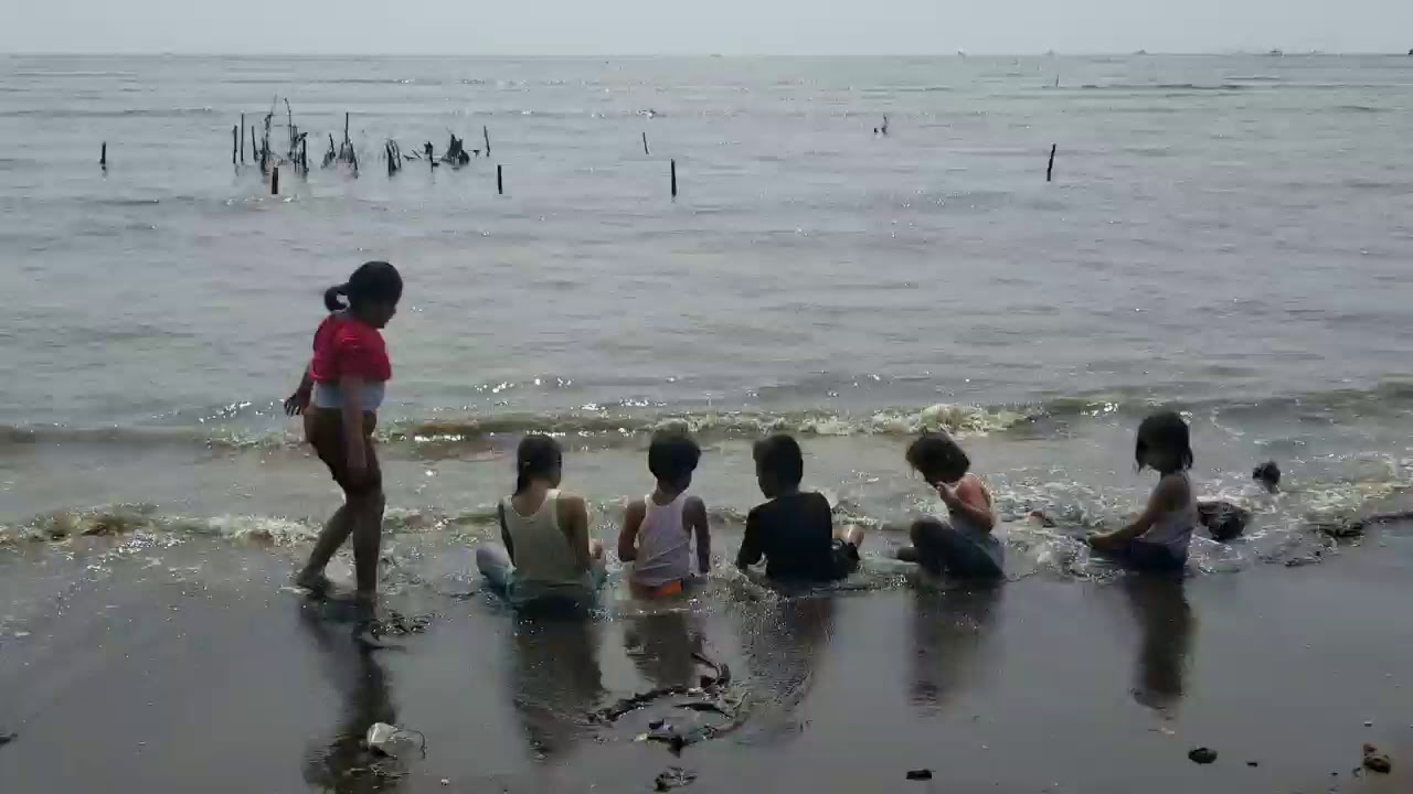 Video Lokasi Tanah Retak Pantai Anom Tangerang Yang Mendadak