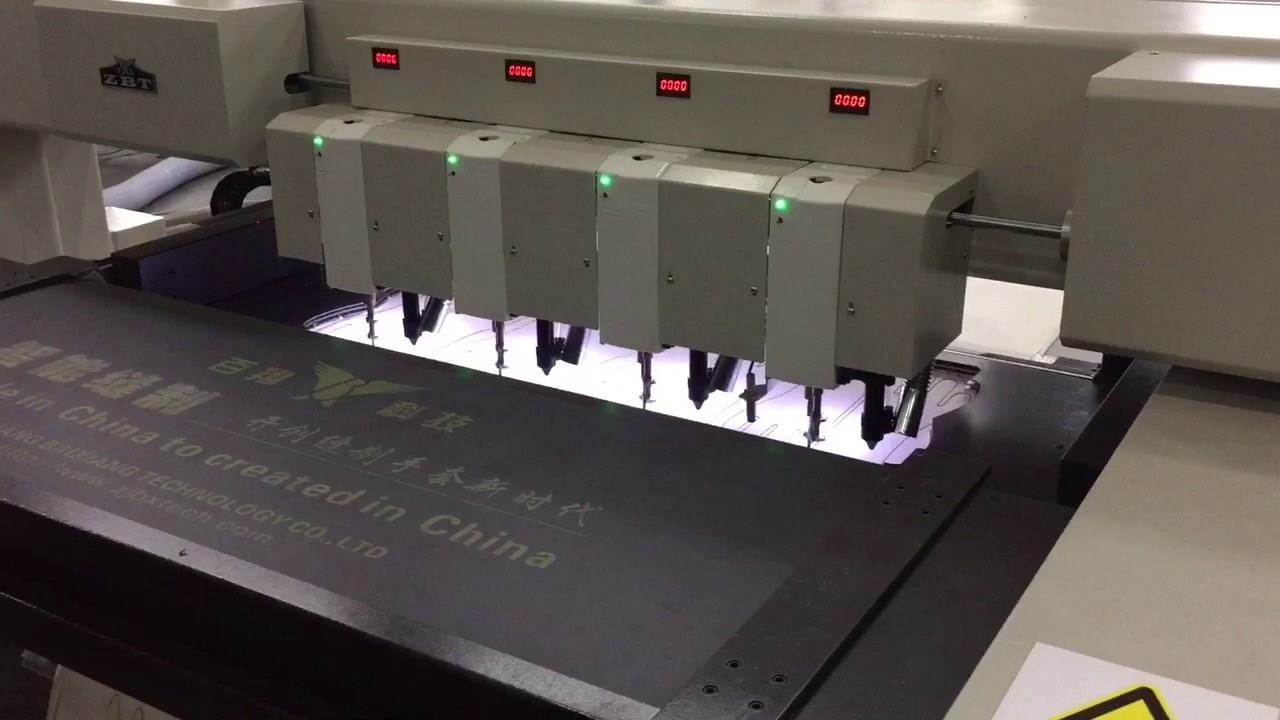 AUTO Glover5 heads YouTube