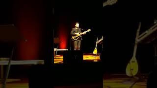 Orhan Ölmez Gesi Bagları Konser Gitar Resimi