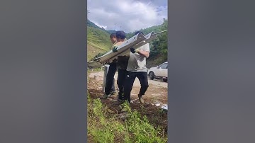 Advanced corrugated guardrail machines and tools reduce work difficulty