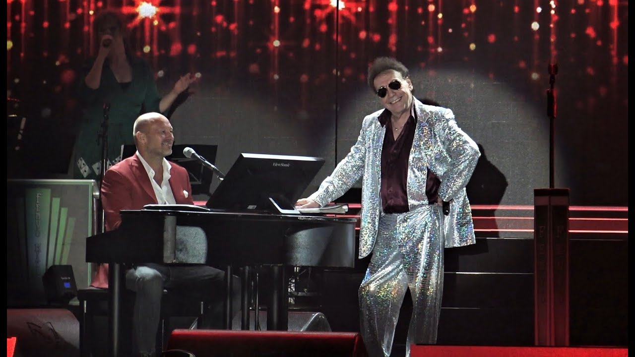 Csak egy kis emlék (élő) - Rakonczai Imre & Fenyő Miklós  (Official)