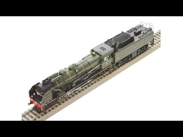 Roco SNCF 231 E40 Steam Locomotive Pulling LS Models 