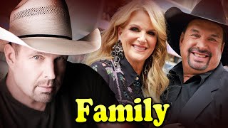 Celebrity Garth Brooks Family With Daughter and Wife Trisha Yearwood 2024 Wealth