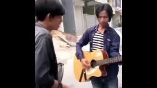 Pengamen bersuara merdu (mungkin kau bukan cinta sejatiku) #coverdadali