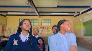 Uyangijabulisa  Fezeka Dlamini X Naledi Ft Nomfundo Moh 