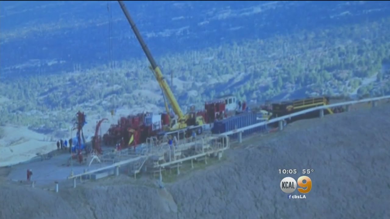 Residents Protest SoCal Gas In Wake Of Ongoing Hazardous Gas Leak - YouTube