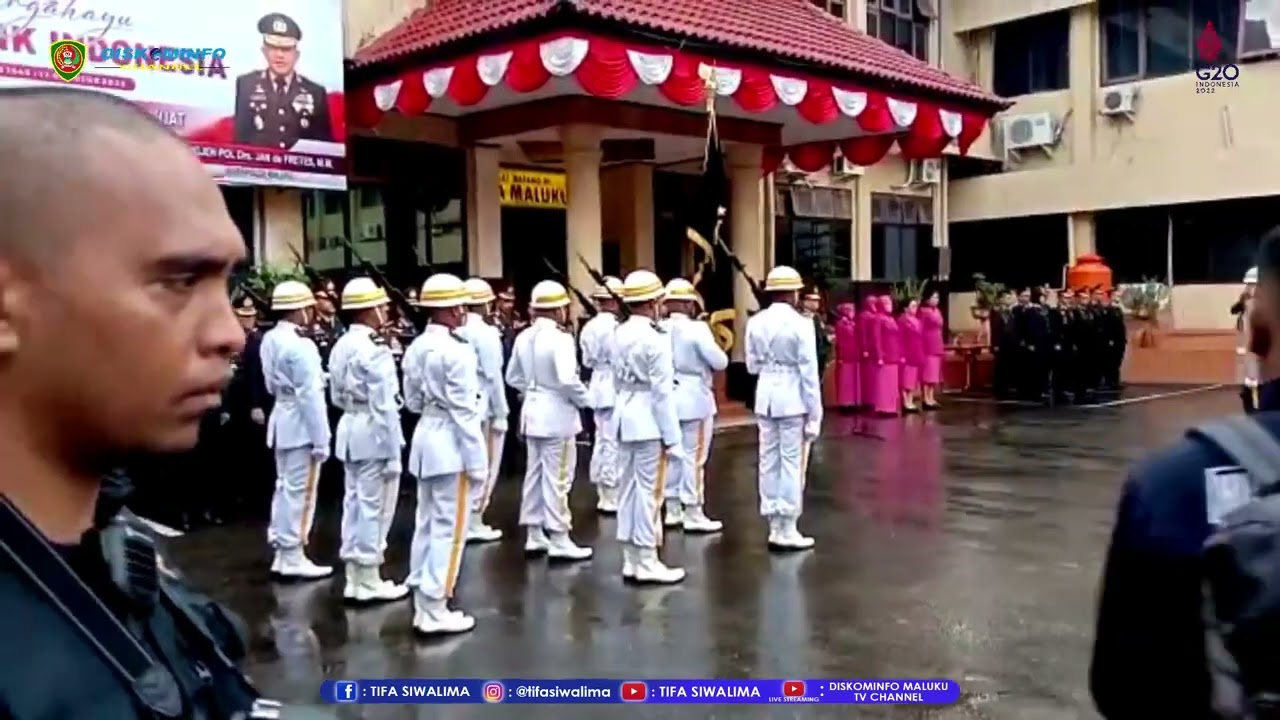 POLDA MALUKU RESMI PINDAHKAN PATAKA SALAWAKU EMARINA KE MARKAS YANG BARU