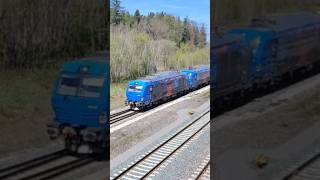BR 248 029 und BR 248 028 der Spitzke SE mit einem Bauzug in Irrenlohe.