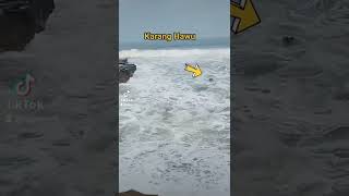 Pantai Karang Hawu Pelabuhan Ratu Sukabumi