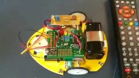 Picaxe IR Robot