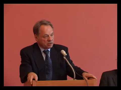 Олег Максимович Попцов