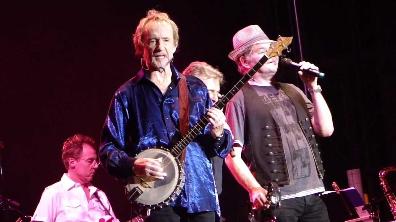 Monkees - What Am I Doing Hanging 'Round - Coney Island 2011.MP4