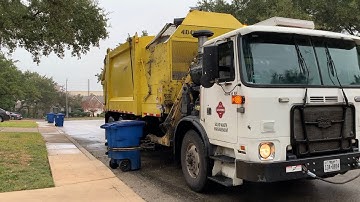 Thanksgiving Break: AutoCar ACX Heil DuraPack Python On Recycle