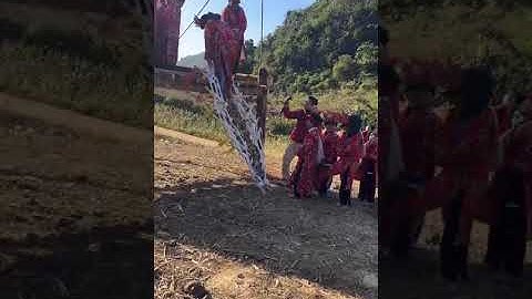 Người dân tộc dao đỏ cao bằng làm lễ trưởng thành 12 đèn 