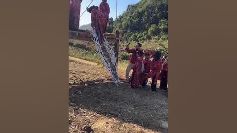 Người dân tộc dao đỏ cao bằng làm lễ trưởng thành 12 đèn 