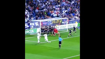 Ronaldo inside the box free kick