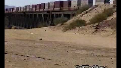 EB BNSF Intermodal Train Crossing the Colorado River @ Topock AZ.avi