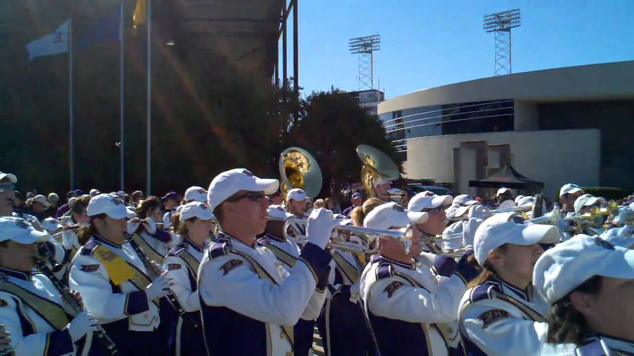 ECU Marching Pirates Hoist The Color's YouTube