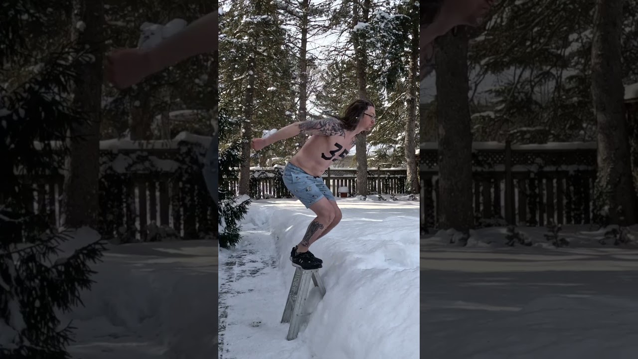 В Канаде исполняется 35 лет.