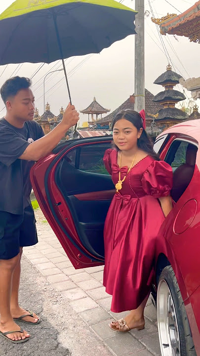 PUTRI SULTAN TURUN MOBIL