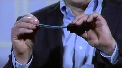 The Thinnest Display Screen By Samsung (Youm Flexible OLED Display)