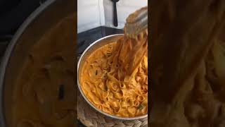 فيتوتشيني بصلصة الفلفل الأحمر اللذيذة ستصبح ادمان🤤Red pepper sauce Fettuccine