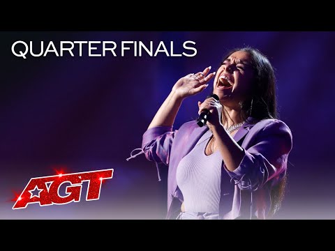 Brooke Simpson Sings