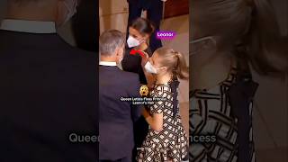Royal Mom Moment Queen Letizia Fixes Princess Leonors Hair