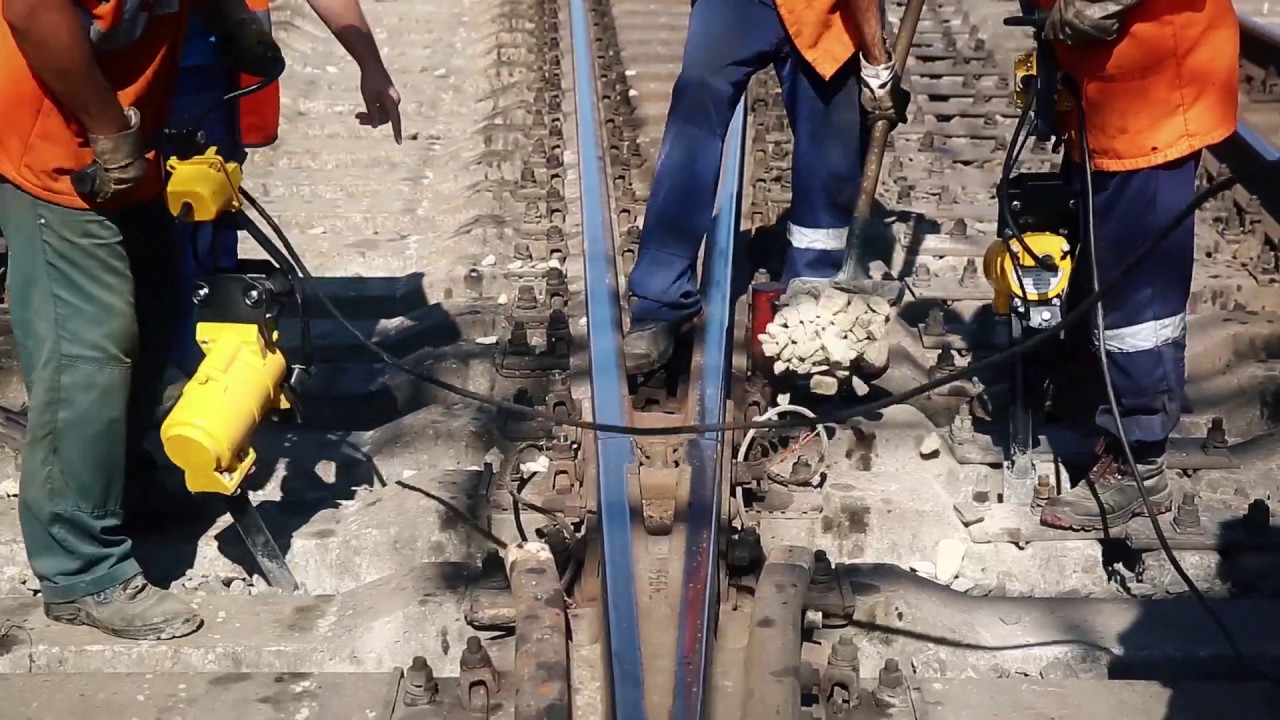 Electric tamping unit SVE-2 for tamping all kinds of gravel