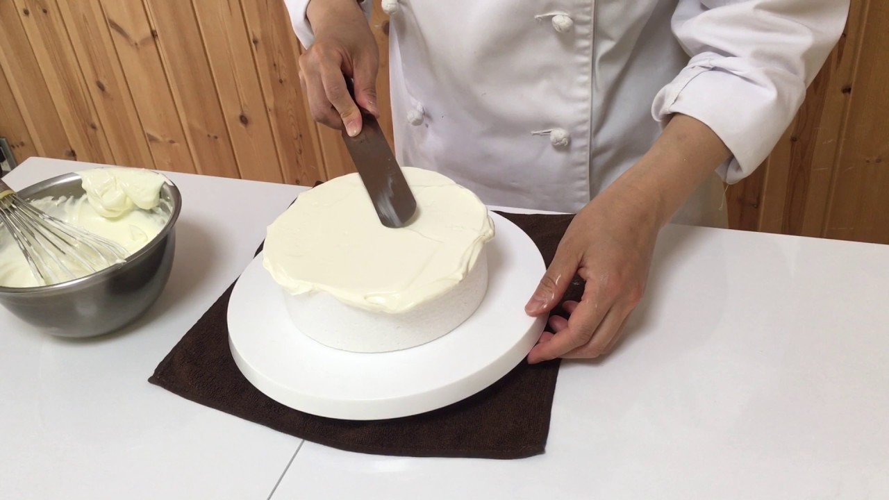 ショートケーキをお店みたいに塗る方法 ナッペ パティシエール有希乃 Youtube