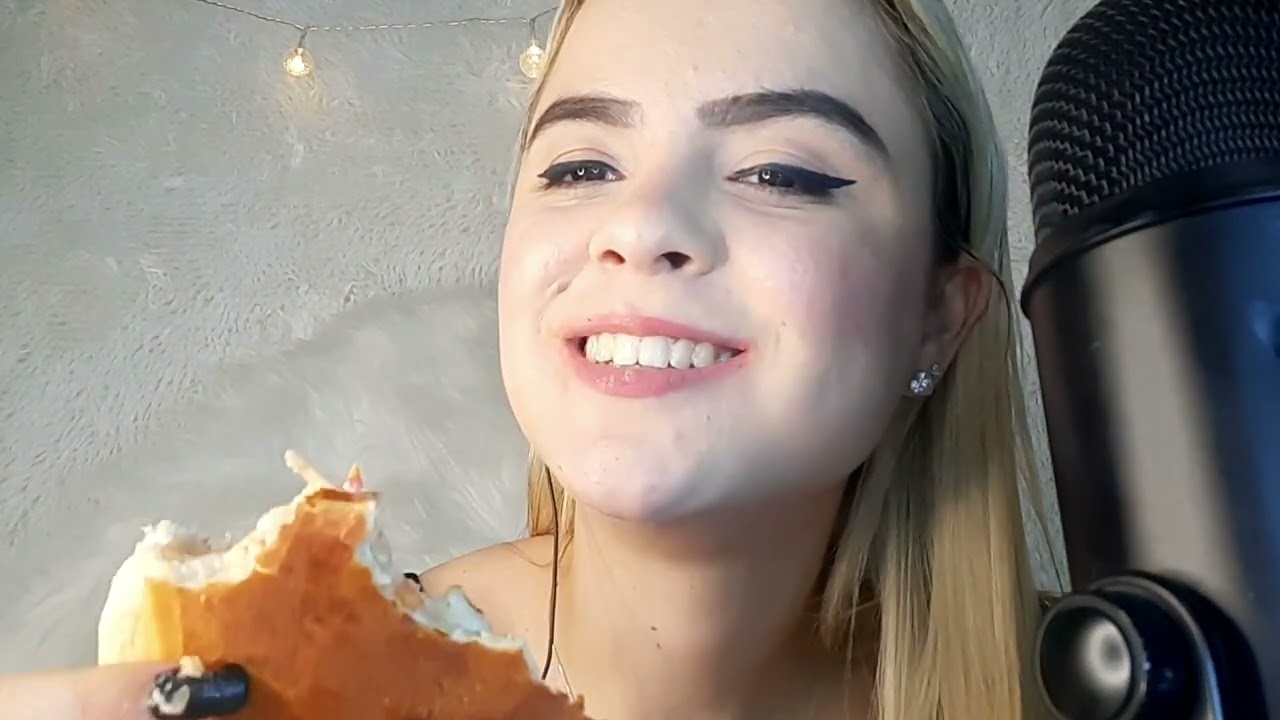 ASMR COMENDO LANCHE MUKBANG