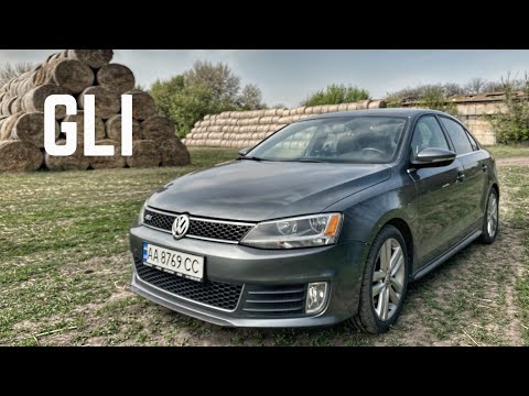 Видео: Обзор б/у Volkswagen Jetta GLI 2012