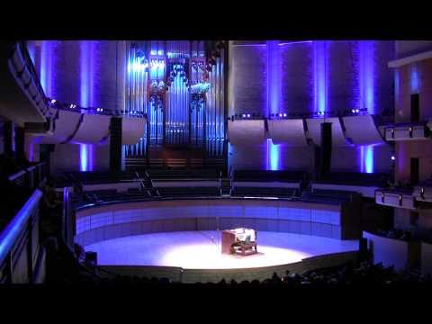 Schubert - Marche Militaire Op.51 No.1 on ORGAN (L...