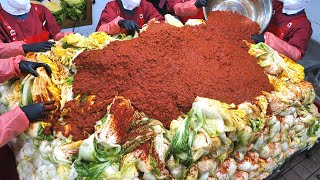 바다를 통째로 넣은 해산물 김치! 40년 어머니 인생이 담긴 김치를 만드는 과정! / amazing process of making kimchi! / Korean food