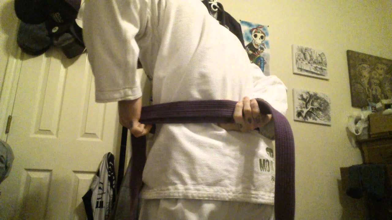 How to tie your bjj belt. YouTube