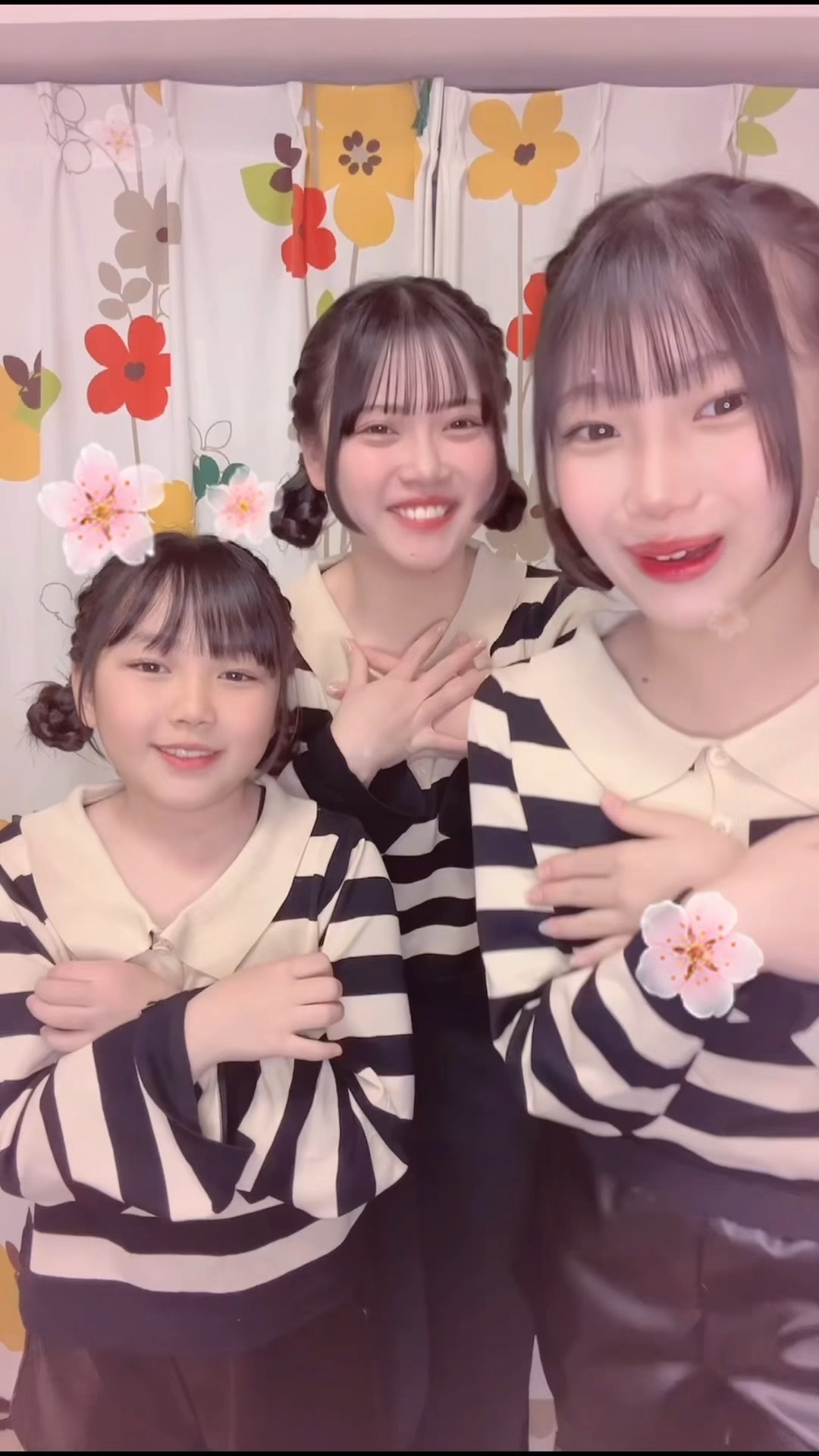 tuki.『SAKURA KIMI WATASHI』Official Music Video - YouTube
