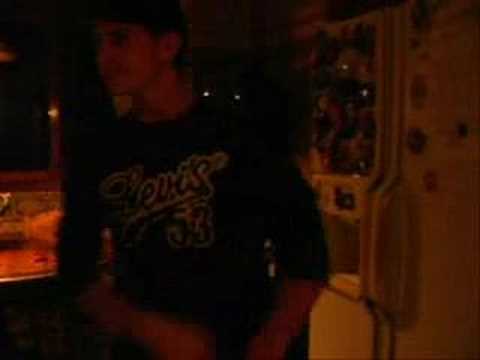 Cortometraje "Fiesta en la Refrigerator" (bueno)