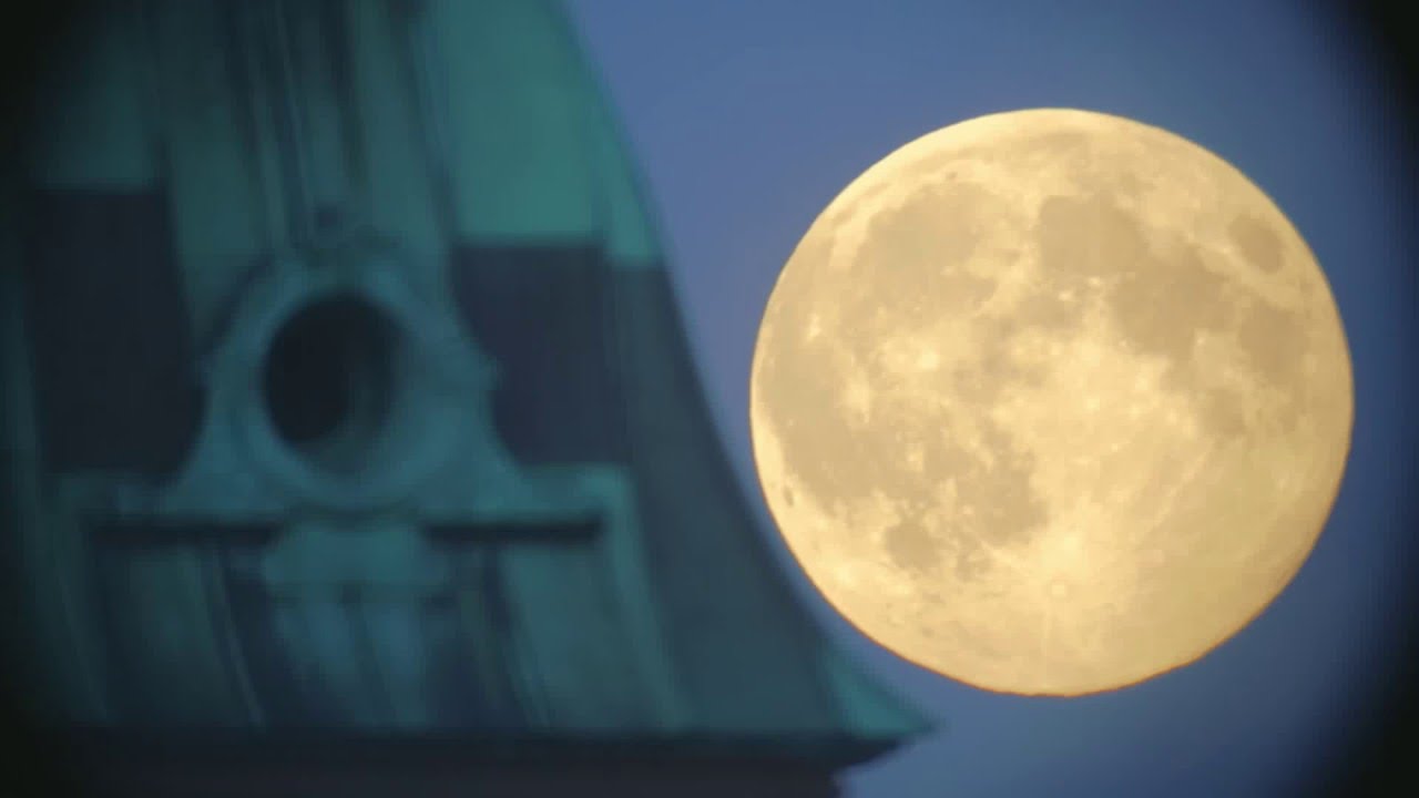 Supermoon 2014 - Giant moon lights up sky across Dublin