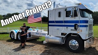 Tim Gentry Buys Another Cabover.  Again.....  Project?