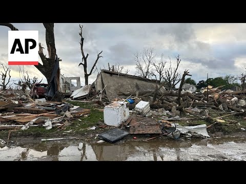 Powerful storm devastates small town in Iowa
