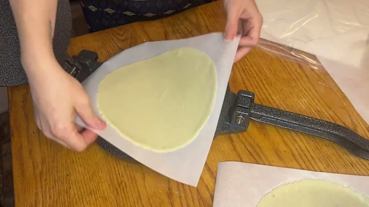 ARC 10.4” Cast Iron Tortilla Press Review | Is It Worth It? Honest Mom Review + Demo